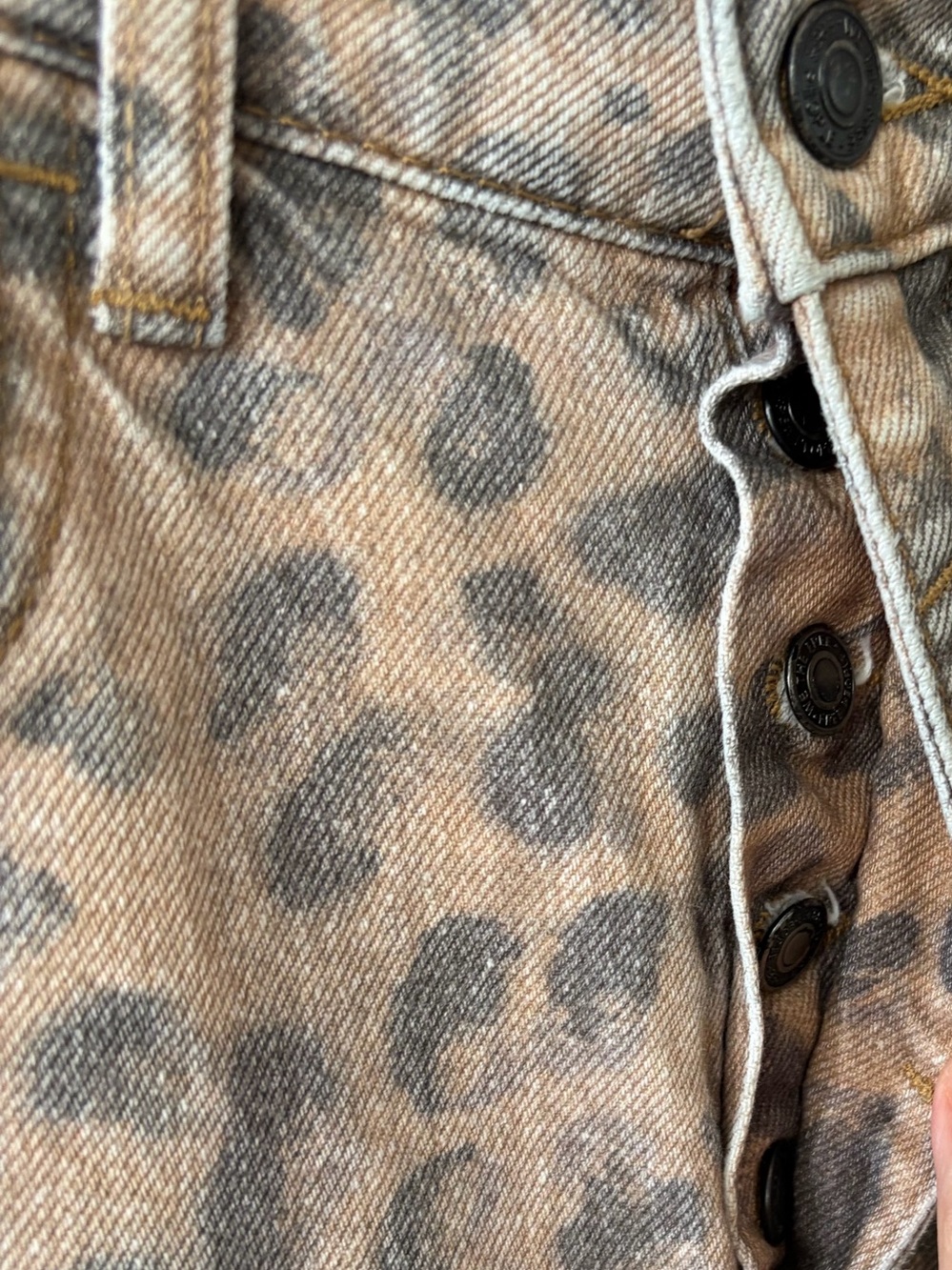 Free People We The Free Good Luck Printed Barrel Jeans leopard print. Size 27. - Picture 8 of 13